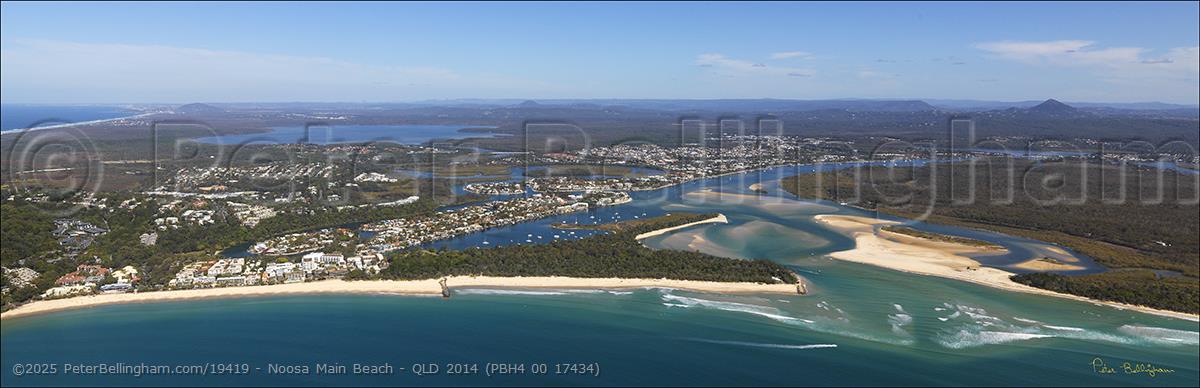 Peter Bellingham Photography Noosa Main Beach - QLD 2014 (PBH4 00 17434)